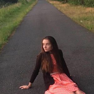 Meet your Posher, Isabel